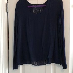 Long sleeve tunic top with beautiful mesh details